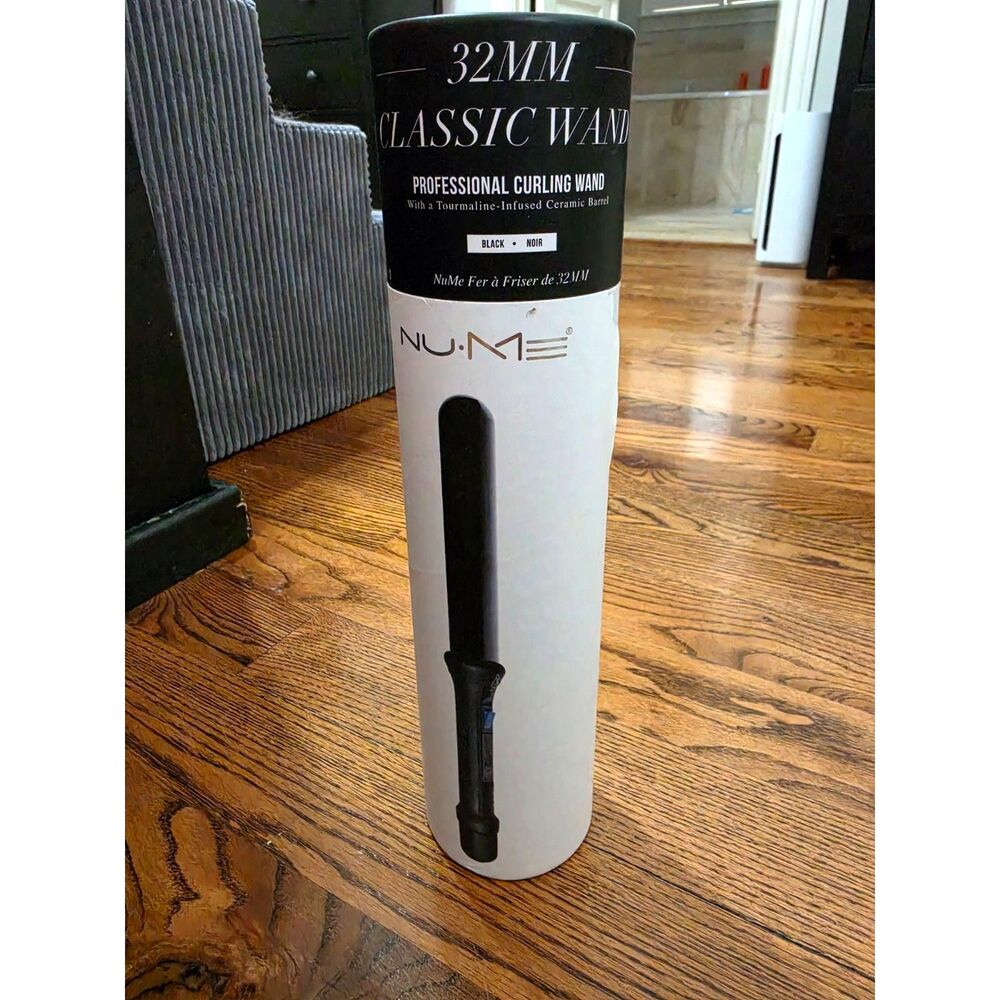 NIB NuMe 32MM Clipless Curling Wand